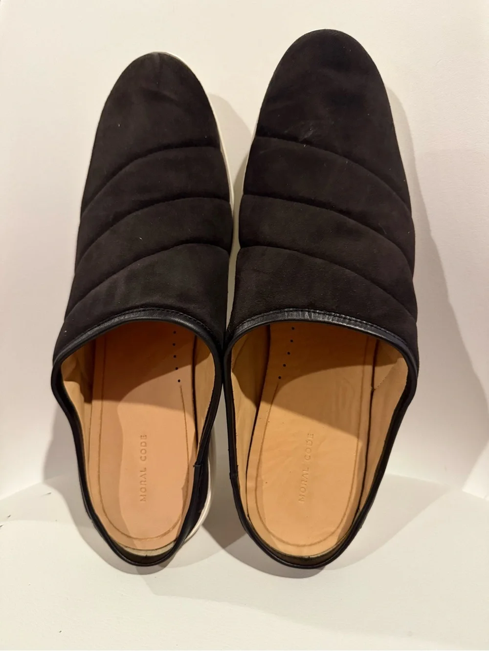 ☀️🌊 Moral Code Penna Men’s Black Quilted Slip-On Flats NWOT